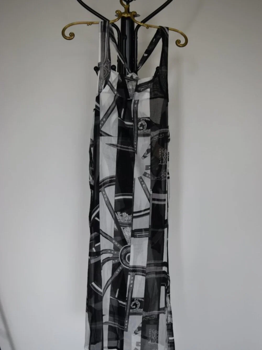 Hermes "Berlines Bayadere" Beach Dress - Picture 4 of 15